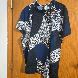 Elloqui animal print blouse
